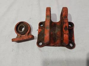 lot 192 image: Heavy Duty Industrial Bearing Bracket and Mount Set