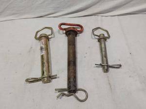 lot 200 image: Hitch Pins and Linch Pins
