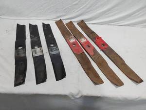 lot 219 image: Lawn Mower Blades including CNH Industrial 84521625, Rotary 3362Stens 345-314