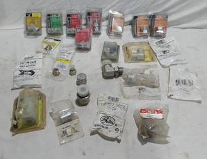 lot 276 image: Lot of Hydraulic Adapters and Fittings