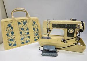 lot 215 image: Working Vintage BROTHER Galaxie 171 Sewing Machine
