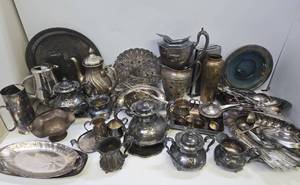 lot 38 image: HUGE Lot of Vintage & Antique Silverplated Items