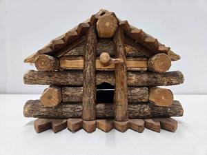 lot 84 image: Handmade Rustic Wood Log Cabin Birdhouse by Stacy Olson - Jetmore Kansas - Unused