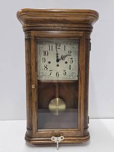 lot 92 image: Nice condition HOWARD MILLER Regulator Wall Clock
