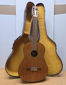 lot 121 image: Vintage CONN Acoustic Guitar wHard Case - Made in Japan