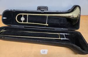 lot 127 image: BACH Trombone wHard Case