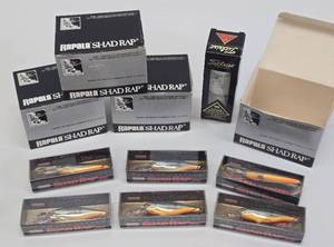 lot 253 image: Large Lot of Brand New CONOCO Service Station Advertising Rapala Shad Rap Fishing Lures