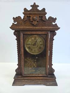 lot 355 image: Nice Antique SETH THOMAS KitchenGingerbread Clock