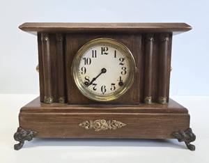 lot 353 image: Antique Mantel Clock
