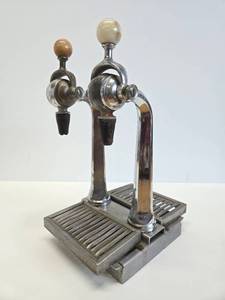 lot 357 image: Great Looking Original 1930s Chrome Double Soda Fountain