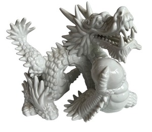 lot 9 image: Vintage Chic Fitz and Floyd White Porcelain Dragon Statue