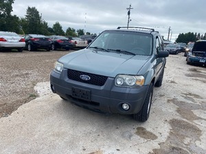 lot 14 image: 2007 Ford Escape