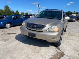 lot 22 image: 2005 Lexus RX 330 AWD
