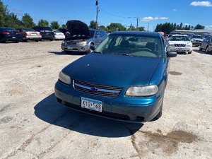 lot 23 image: 2003 Chevrolet Malibu