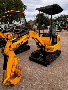lot 12 image: 2024 Machpro MP15 Mini Tracked Excavator