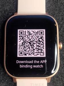 lot 32 image: Timex Metropolitan S 36mm Smartwatch