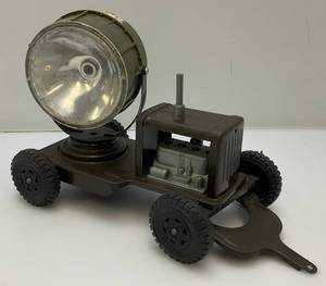 lot 73 image: Vintage LUMAR MARX Pressed Steel U.S. Army Spotlight (Needs Cleaning In Battery Box And Bulb)