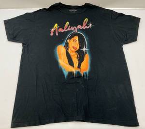lot 92 image: Vintage Aalliyah Shirt Size XL