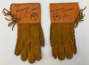 lot 93 image: 1950s ROY RODGERS And TRIGGER Leather Kids Gloves In Very Good Condition