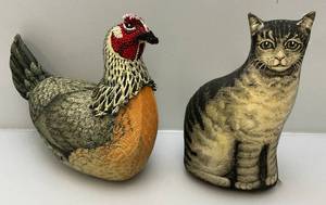 lot 152 image: Vintage Cloth 14 Cat & 15 Chicken  Door Stops