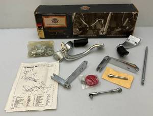 lot 215 image: Harley Davidson Dyna Glide Forward Control Kit