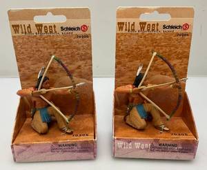 lot 225 image: Schleich 70305 Sioux Kneeling Archer Indians (NOC)