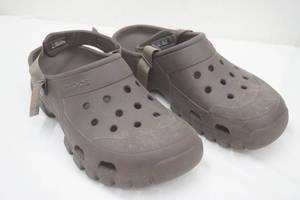 lot 33 image: Mens 12 Crocs