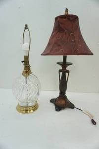 lot 60 image: Lamps 2ct