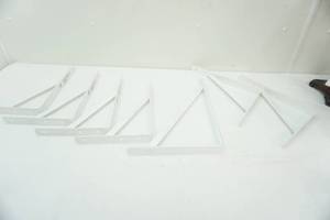 lot 61 image: Shelf Brackets (7ct)