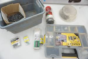 lot 67 image: Hardware & Organizer