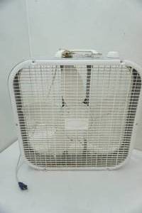 lot 72 image: Galaxy Box Fan