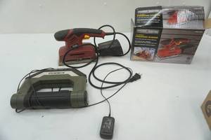 lot 76 image: 13 Sheet Finishing Sander and Work Light