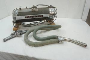 lot 83 image: Electrolux vacuum