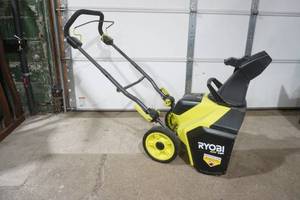 lot 112 image: Ryobi 40V Brushless Snow Blower