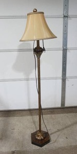 lot 116 image: Floor Lamp 57 Tall