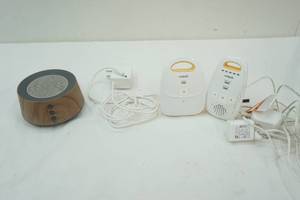 lot 164 image: Noise Machine & VTech Baby Monitor