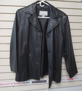 lot 176 image: Wilsons Leather Jacket Size L