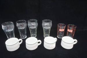 lot 183 image: Vintage Glassware
