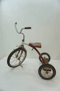 lot 196 image: Vintage AMF Junior Trike 18.5 Seat Height