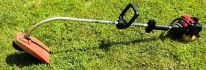 lot 98 image: Toro TC 2010 Weed Eater  Line Trimmer Lawn Tool
