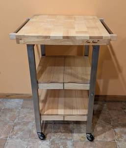 lot 11 image: Oasis Rolling Kitchen Island