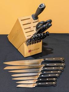 lot 14 image: Wusthof Classic Knife Block Set