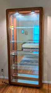 lot 4 image: Light Up Oak and Glass Display Cabinet