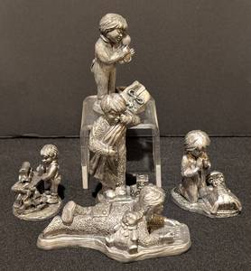 lot 57 image: Assorted Micheal Rickter Pewter Children Figurines