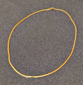 lot 3 image: 14k Yellow Gold Herringbone Necklace