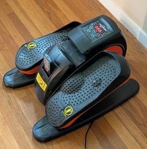 lot 66 image: Putnen Under Desk Ellipse Leg Exerciser