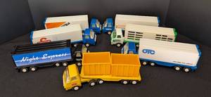 lot 121 image: Vintage Tonka Semi Trucks