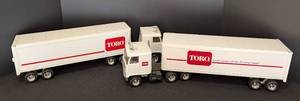 lot 122 image: Pair of Toro Diecast Semi Trucks
