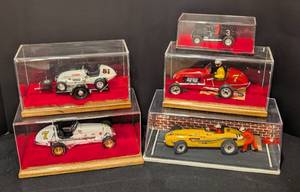lot 138 image: Vintage SlotRacer Cars and Cases
