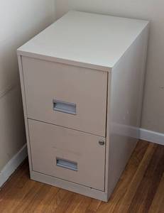 lot 165 image: Two Drawer Metal File Cabinet